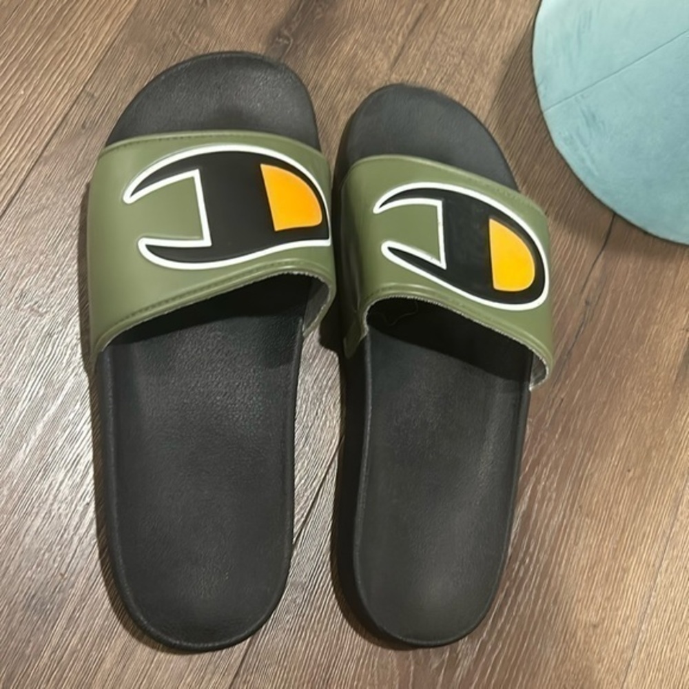 Champion Sandals ! Size 10